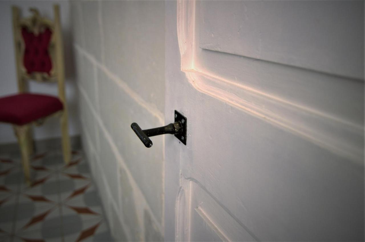 Citta Cospicua Suites エクステリア 写真